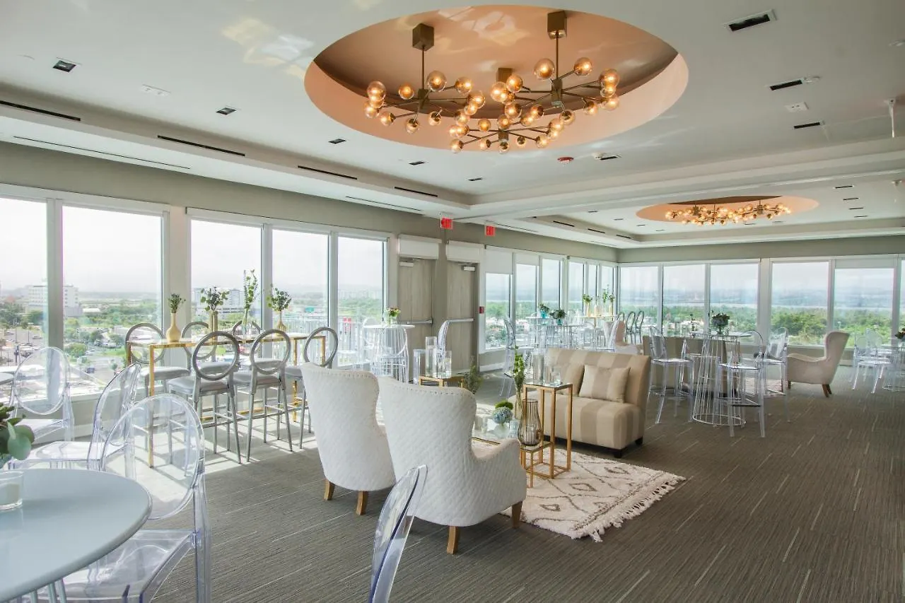 Tryp By Wyndham Isla Verde San Juan