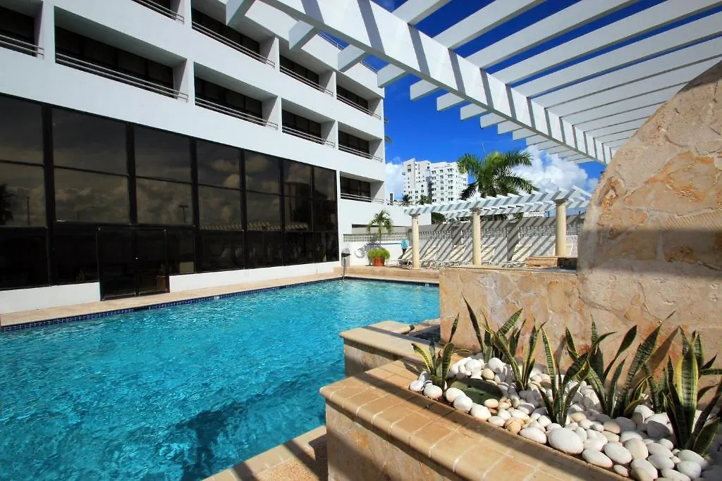 *** Hotel Tryp By Wyndham Isla Verde San Juan Puerto Rico